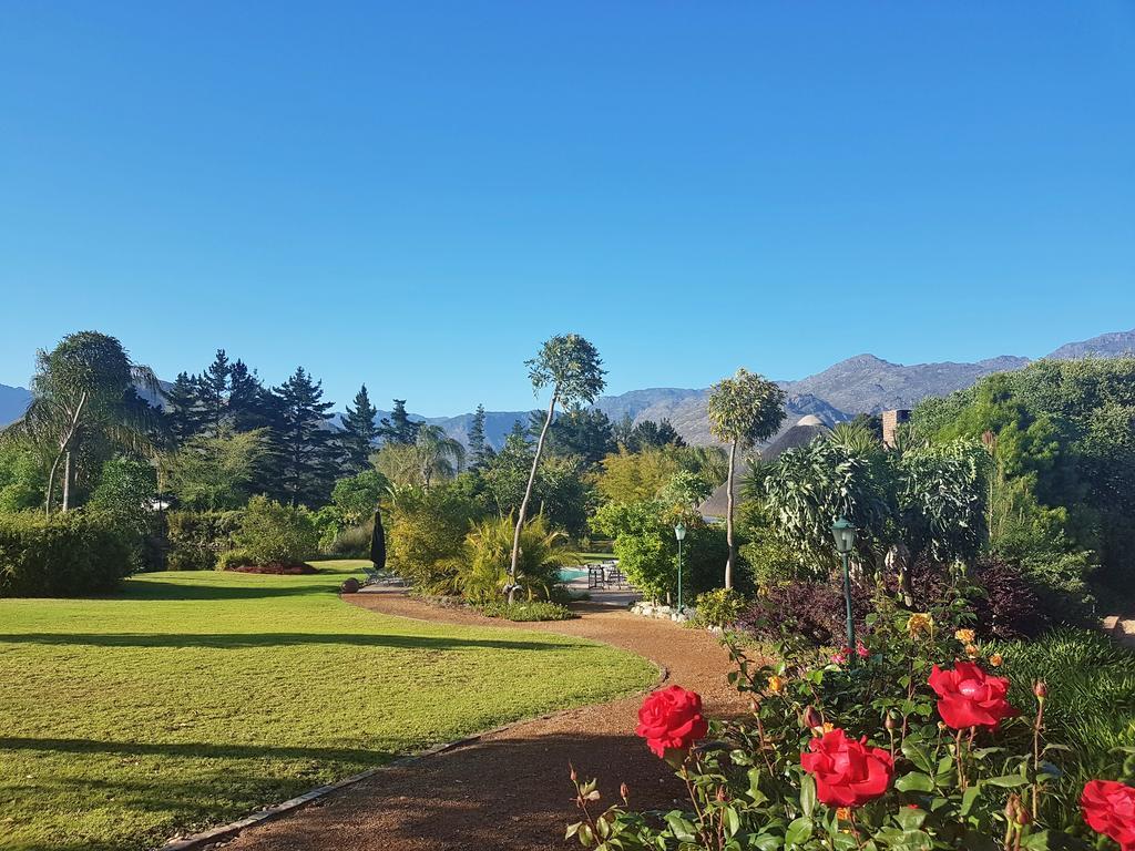 Val D'Or Estate Hotel Franschhoek Exterior photo