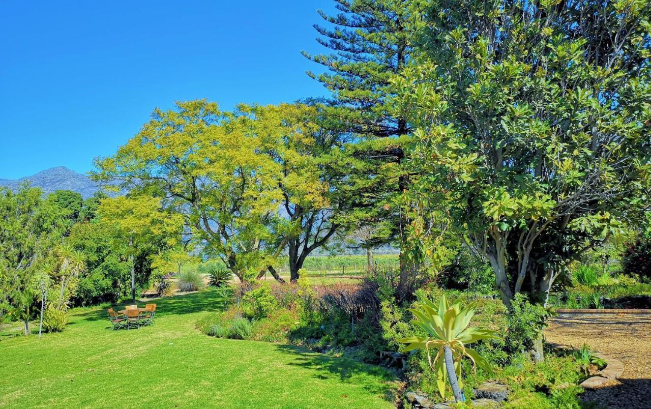 Val D'Or Estate Hotel Franschhoek Exterior photo